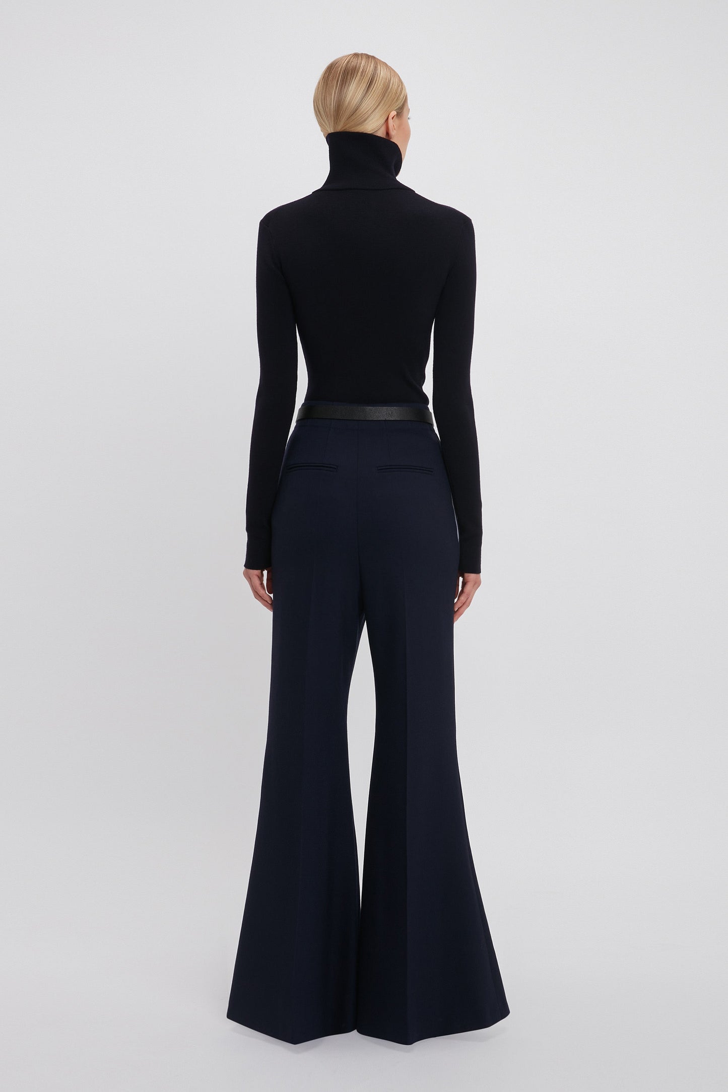 Low Rise Wide Leg Kick Trouser In Ink Blue