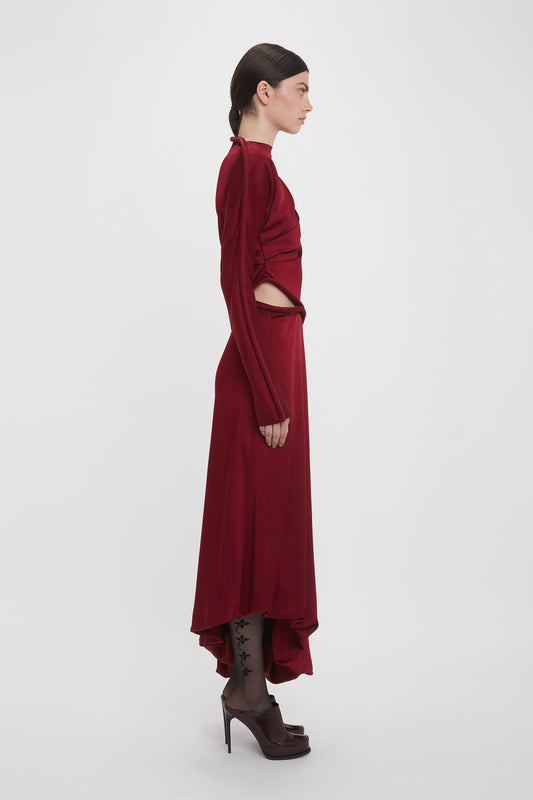 Padded Tube Detail Midi Dress In Oxblood