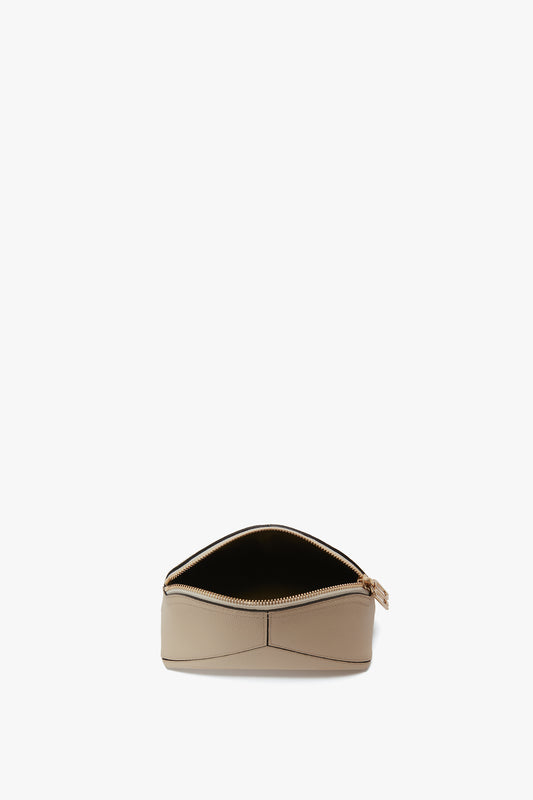 Exclusive Victoria Mini Wash Bag In Ivory Leather