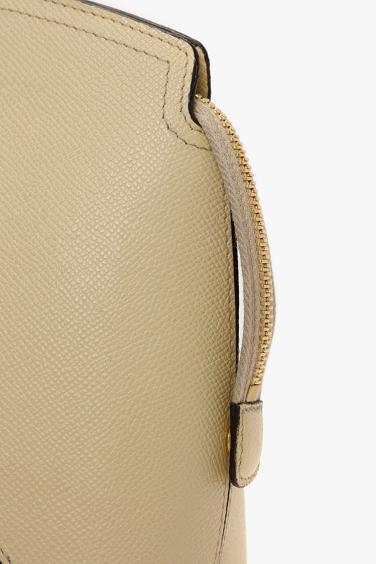 Victoria Clutch Bag In Ivory Grained Leather