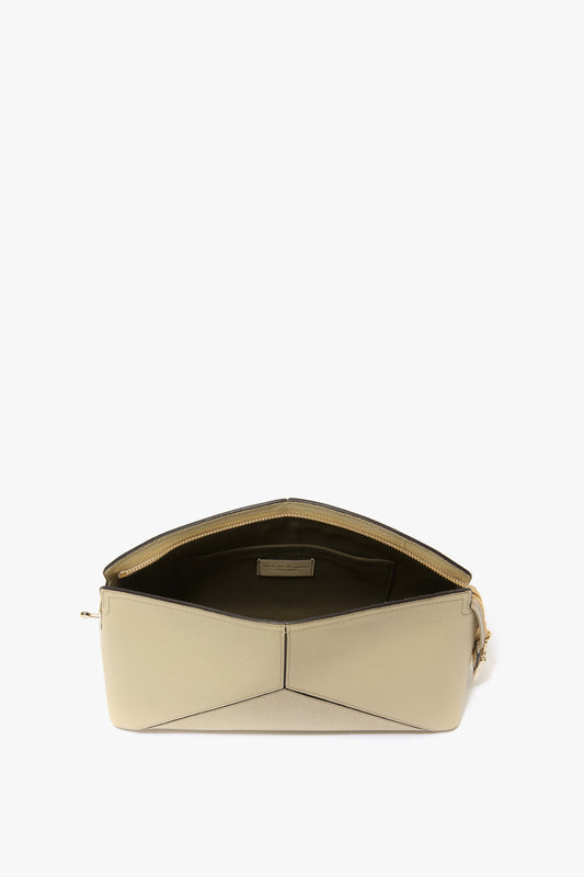 Victoria Clutch Bag In Ivory Grained Leather