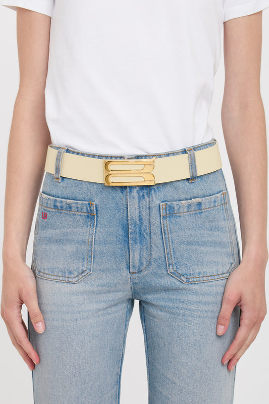 Jumbo Frame Belt In Ivory Grained Leather